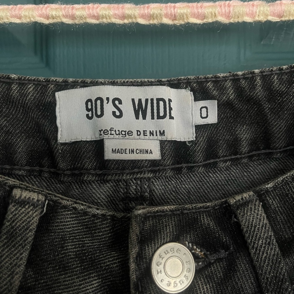 Washed out black Refuge 90’s style baggy jeans. Size 0. Super soft denim.